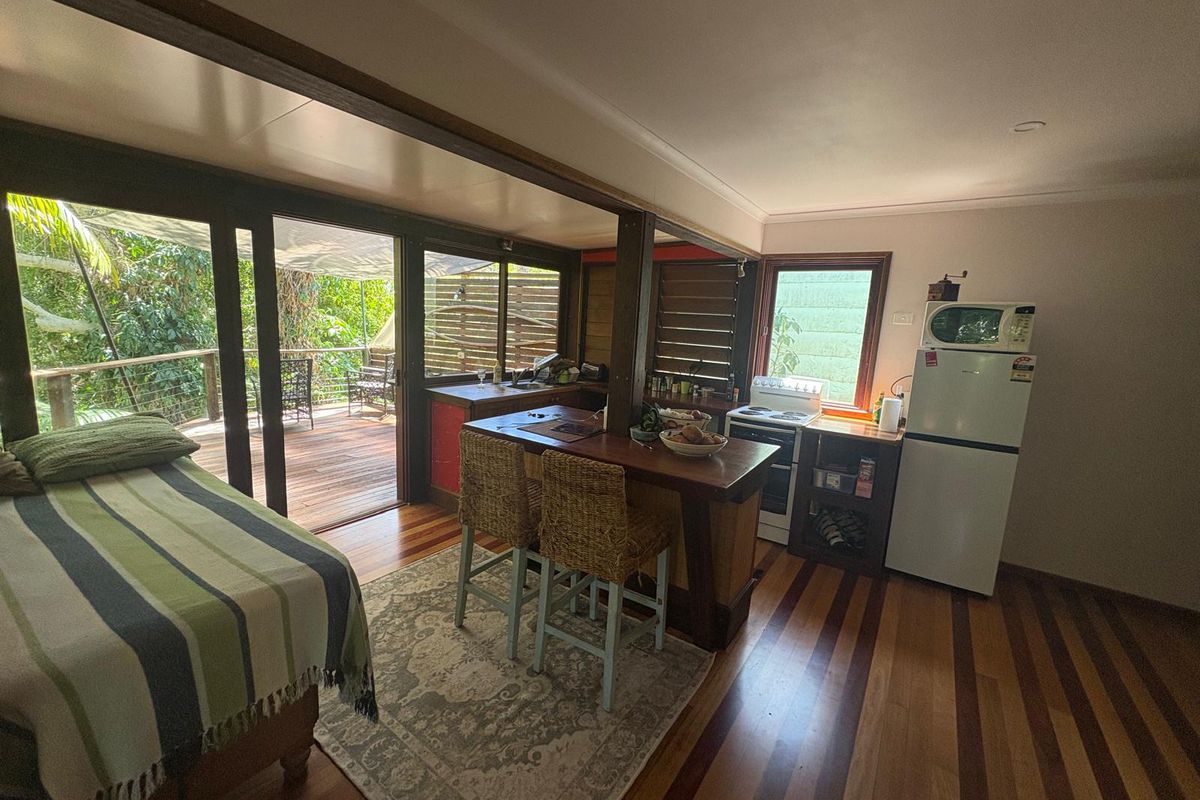 109 Lakes Boulevard, Wooloweyah