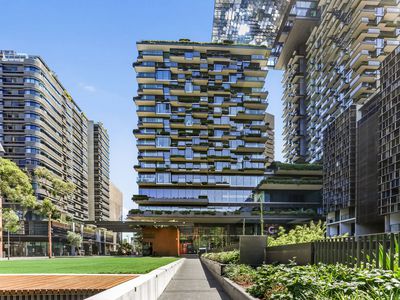 2 Chippendale  Way, Chippendale