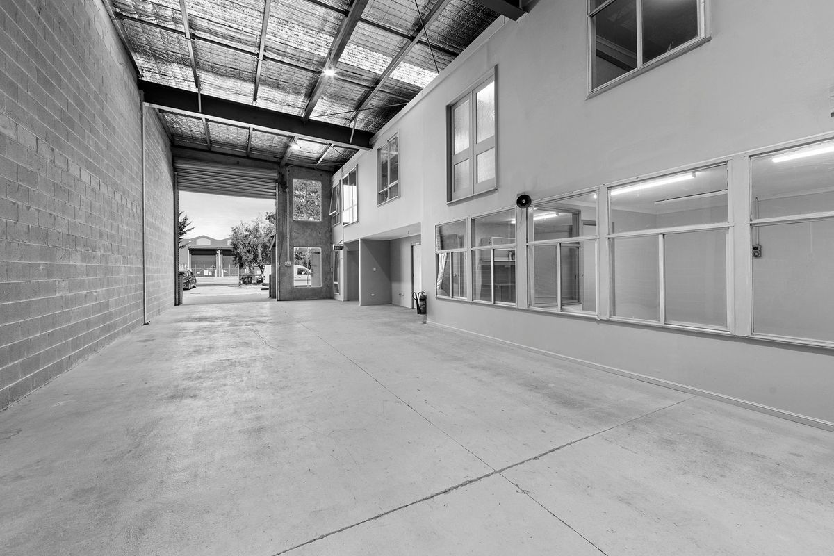1 / 30 Macaulay Street, Williamstown North