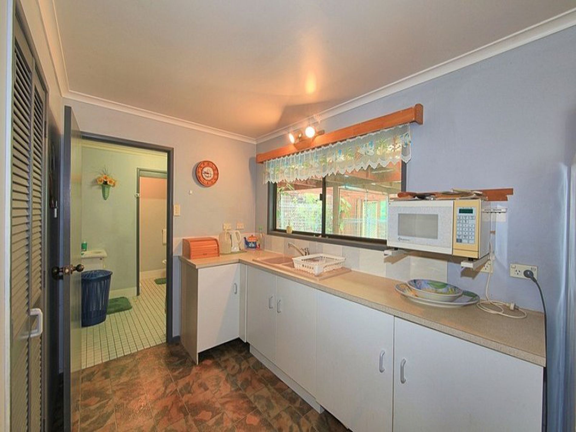 42 First Avenue, Woodgate