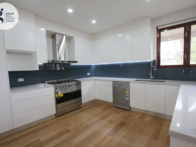 4 Grand Ave, West Ryde