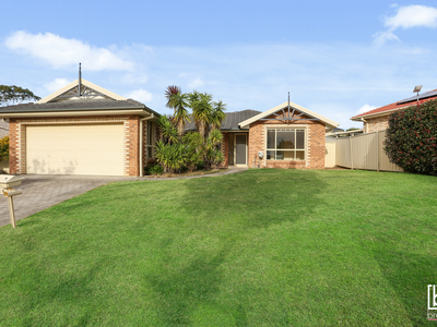 16 Greenhaven Circuit, Woongarrah