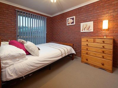 31 AZURE DRIVE, Wodonga