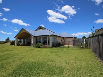 8 Sanctuary Close, Tea Gardens