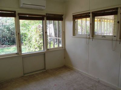 4 Lark steet, Longreach