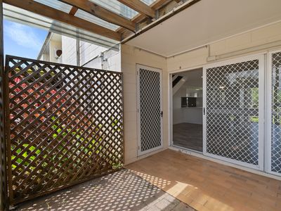 6 / 3 MAYTOWN CLOSE, Manoora