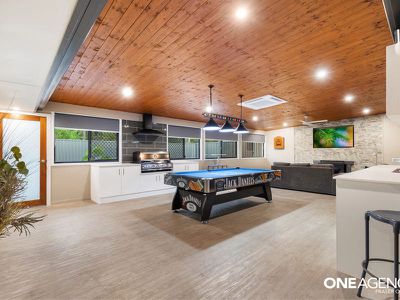 4 Paperbark Way, Urangan
