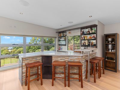 1 Stirling Drive, Castle Hill