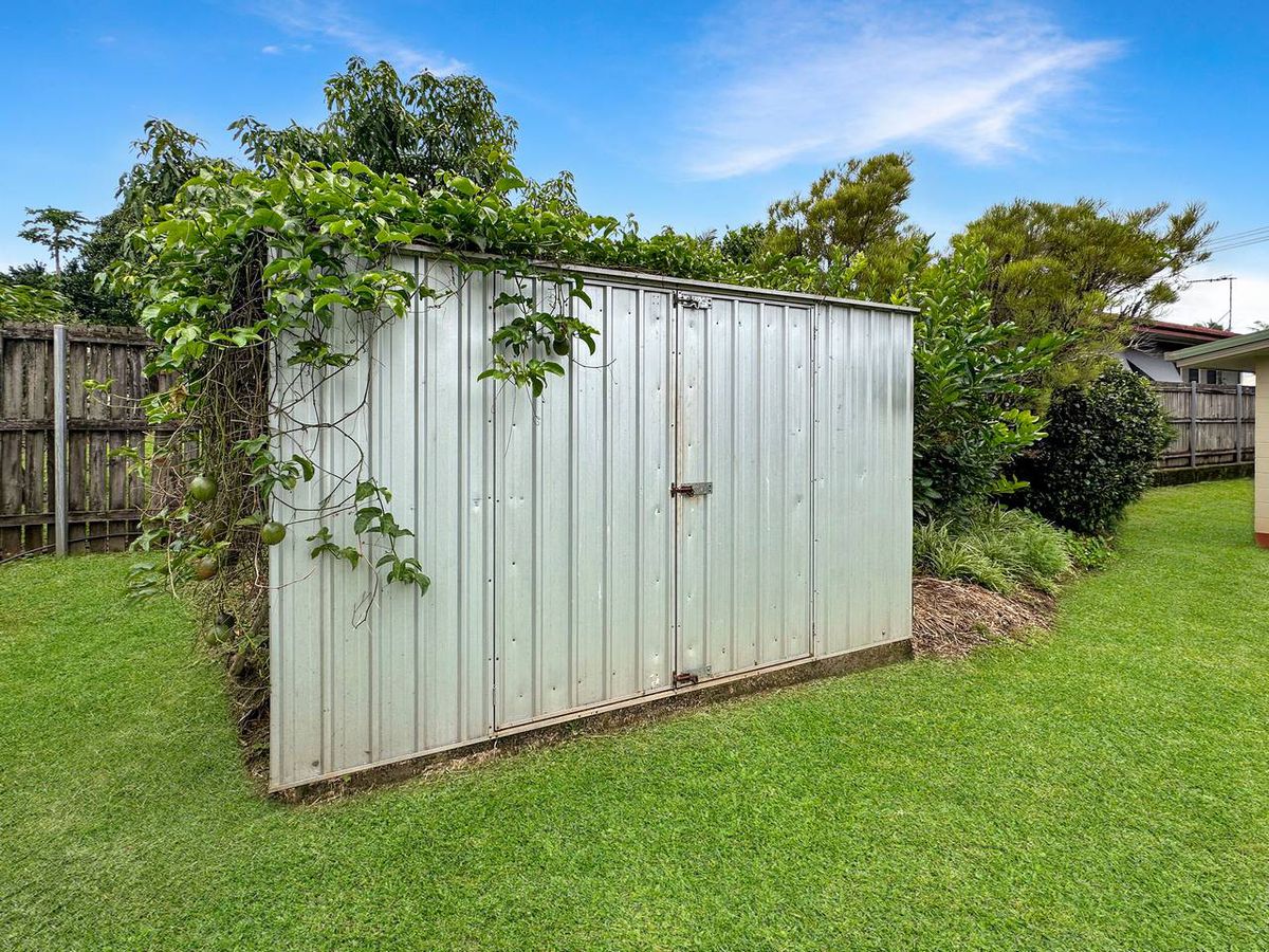 10 Azalea Street, Atherton