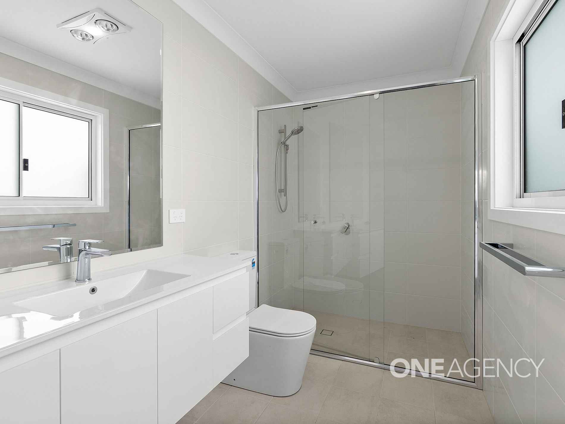 2 / 28 Coomea Street, Bomaderry