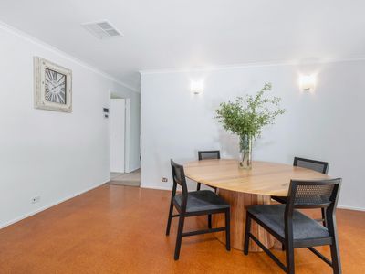 7 Curnow Place, Chisholm