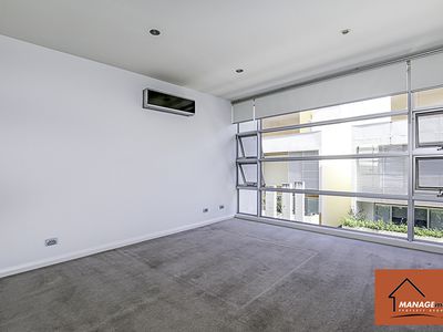 5 / 49 HAMPTON CIRCUIT, Yarralumla