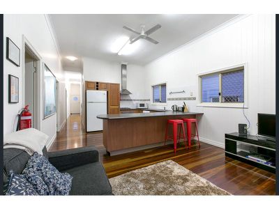 Room 2 / 34 Redfern Street, Woolloongabba