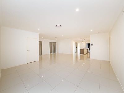 43 Millis Way, Nanango