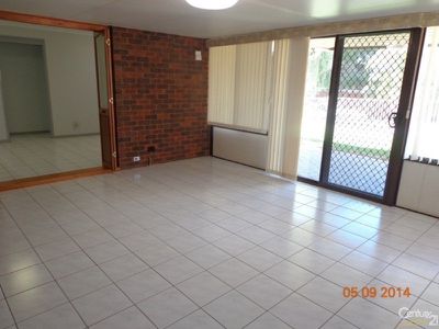 4 Ingrid Place, Dubbo