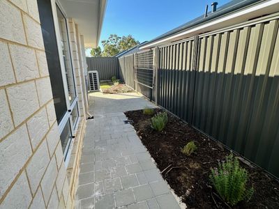 19 Farncomb Street, Byford