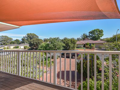 4 Carnegie Place, Greenfields