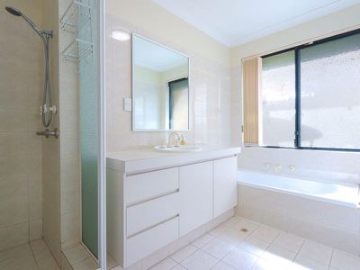 25 Aspic Crescent , Spearwood