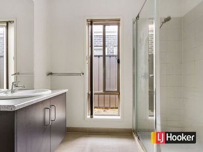 3 Bay Vista, Pakenham
