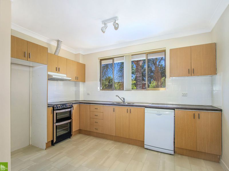 8 / 2 The Avenue, Corrimal