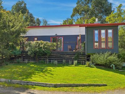 9 Glovers Road, Deep Bay