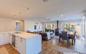 6 Mountain View Circuit, Beaconsfield
