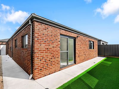 39 Tecoma Street, Manor Lakes