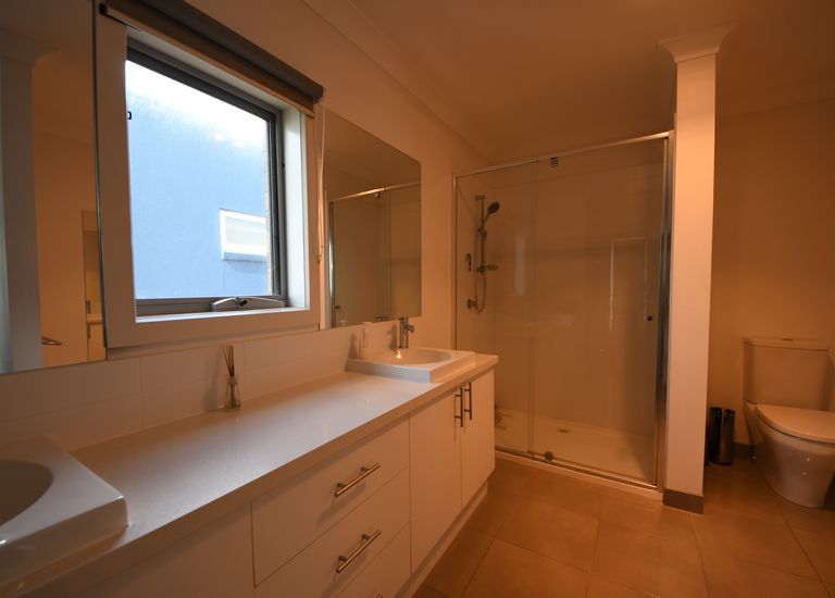 11 Seaview Terrace, Portland North