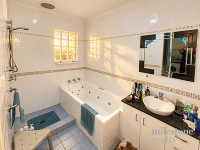 422 Hibiscus Street, Tom Price