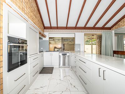 10 Dampier Court, Thornlie