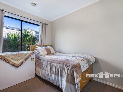 27 Jessica Drive, Hampton Park