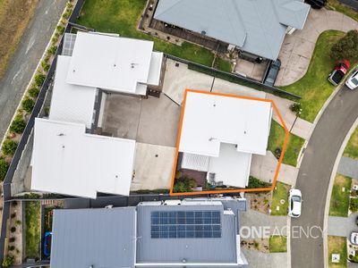 1 / 15 Valley View Crescent, Albion Park