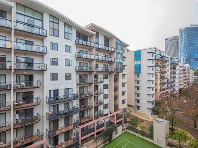 510 / 126 Mounts Bay Road, Perth