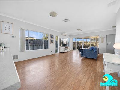 12 Seaside Avenue, Yanchep