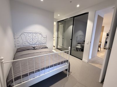 2802 / 545 Station Street, Box Hill