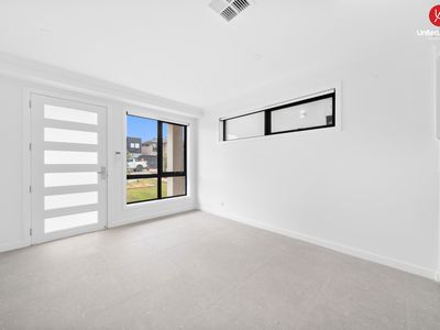 10 Calendula Court, Casula