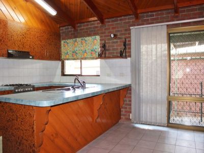 33 Kookaburra Avenue, North Bendigo