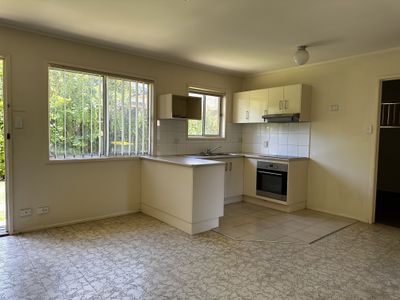2 / 8 Korsch Street, Kippa-ring