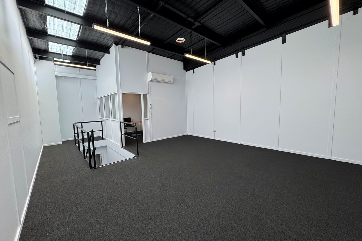 Level 1, Unit 21E / 1-3 Endeavour Road, Caringbah