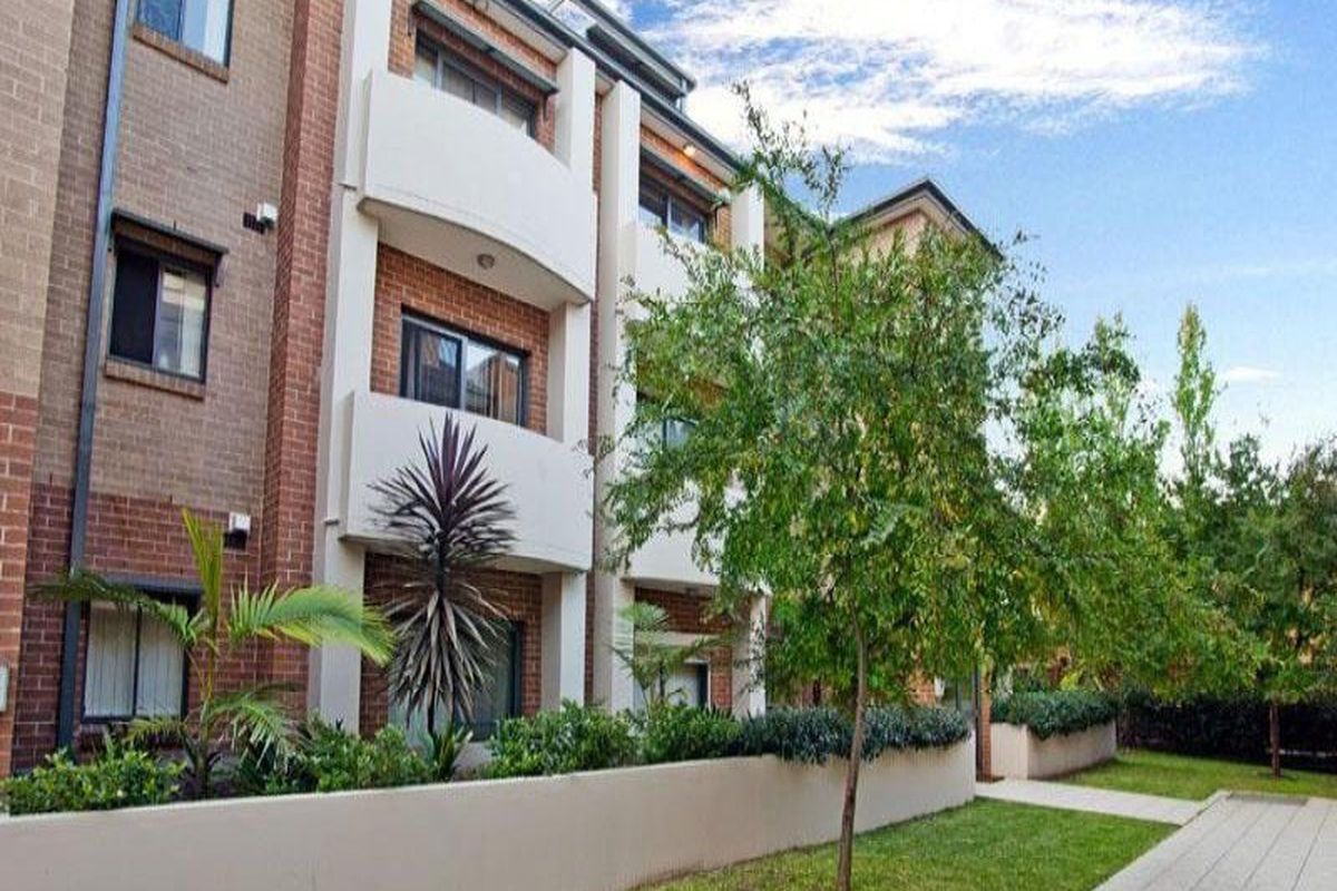 9-17 Eastbourne Road, Homebush West