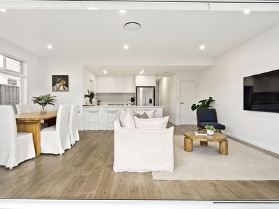 16a Wedgetail Street, Badagarang