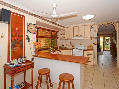 6 CORBET COURT, Pialba