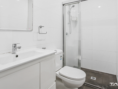 4 / 70-72 Essington Street, Wentworthville