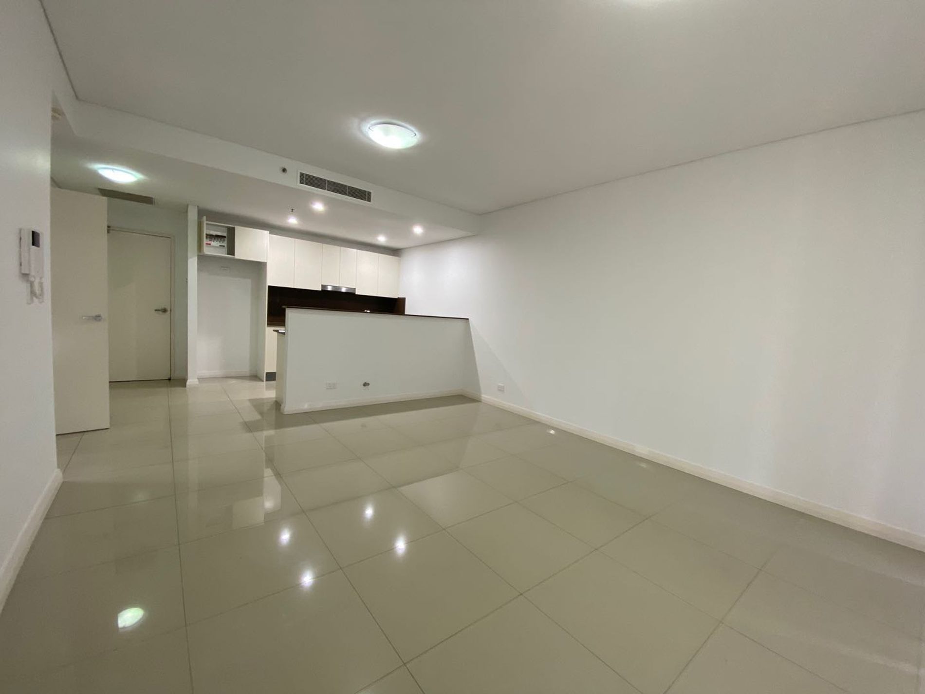 3004 / 15 CHARLES STREET, Canterbury