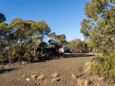 16 Anglers Crescent, Miena