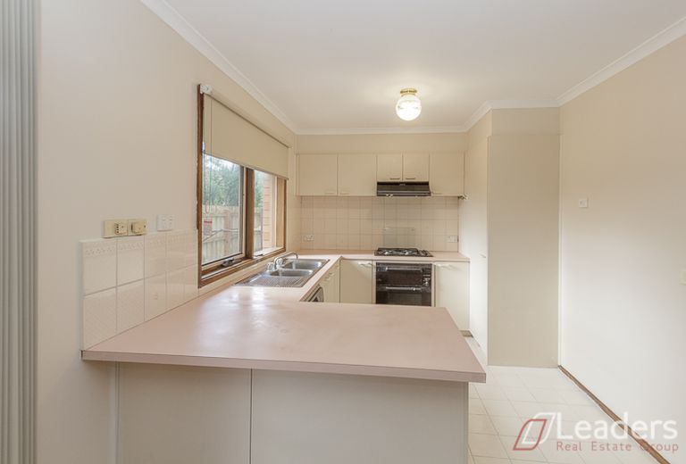 2 / 581 HIgh Street Road, Mount Waverley