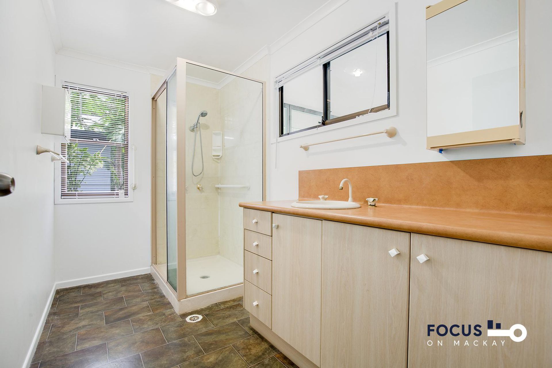 32 Buoro Street, Ball Bay