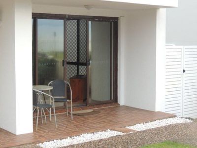 2 / 26 Little Lake Crescent, Warilla