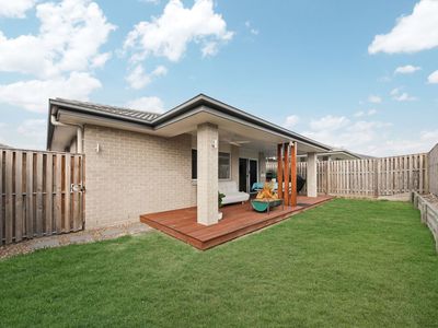 17 Lindeman Circuit, Pimpama