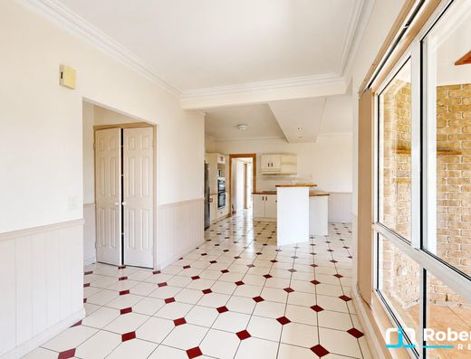 A Rare Opportunity on a North-Facing 880m² Block image 9